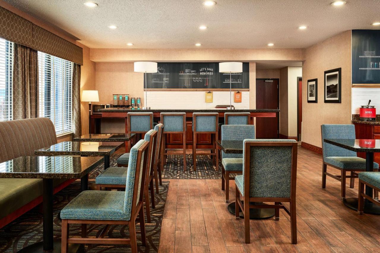 Hampton Inn Лонгмънт Екстериор снимка
