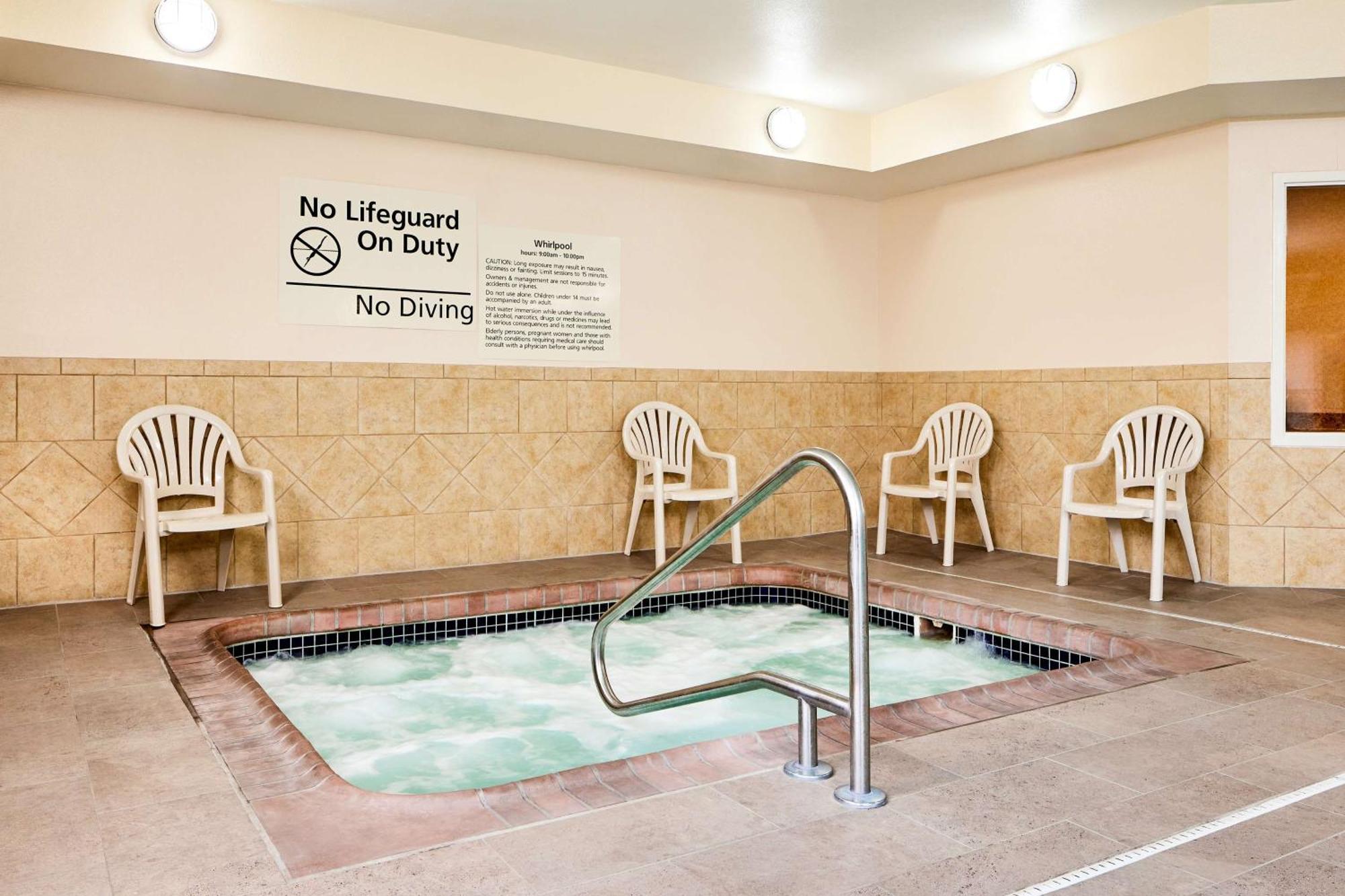 Hampton Inn Лонгмънт Екстериор снимка